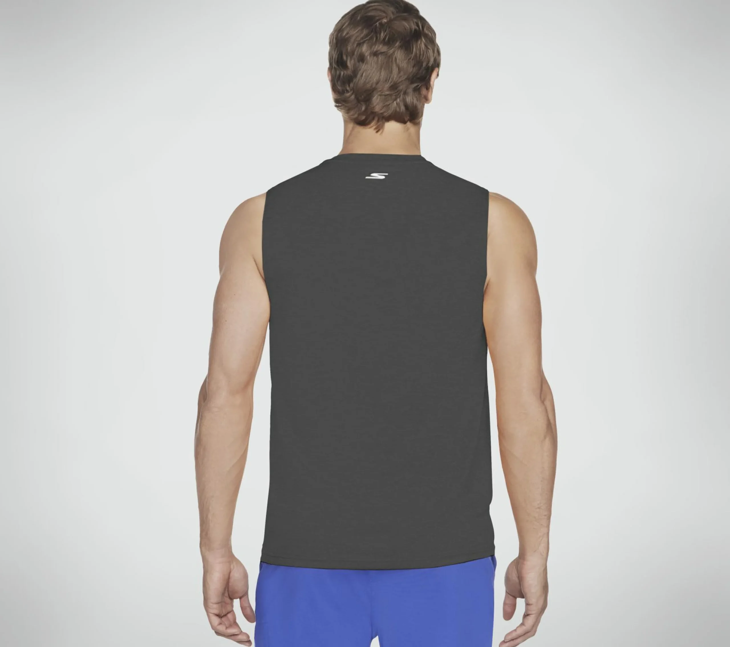 go_dri_charge_muscle_tank_1.webp SKECHERS GO DRI Charge Muscle Tank PRETO / CARVÃO Hot