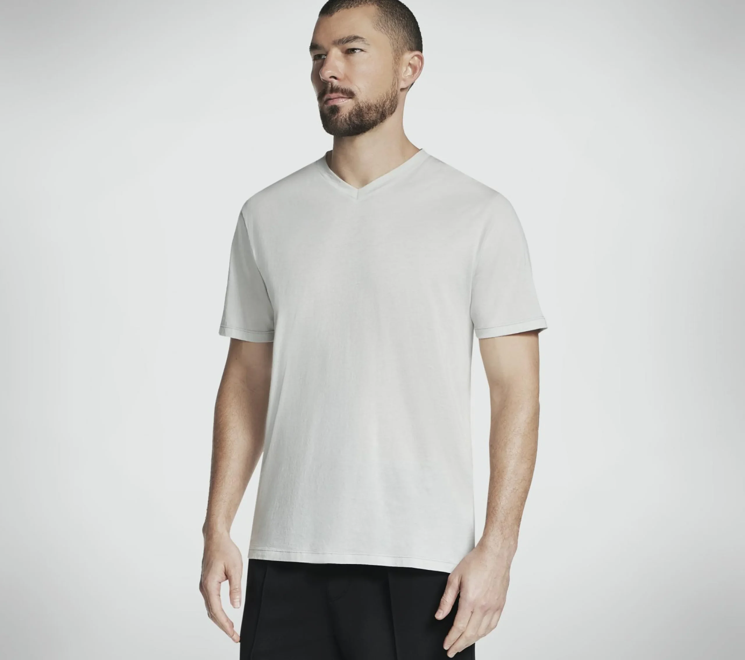 go_dri_pima_signature_vne_2.webp SKECHERS GO DRI Pima Signature V-Neck BRANCO / TAUPE Cheap