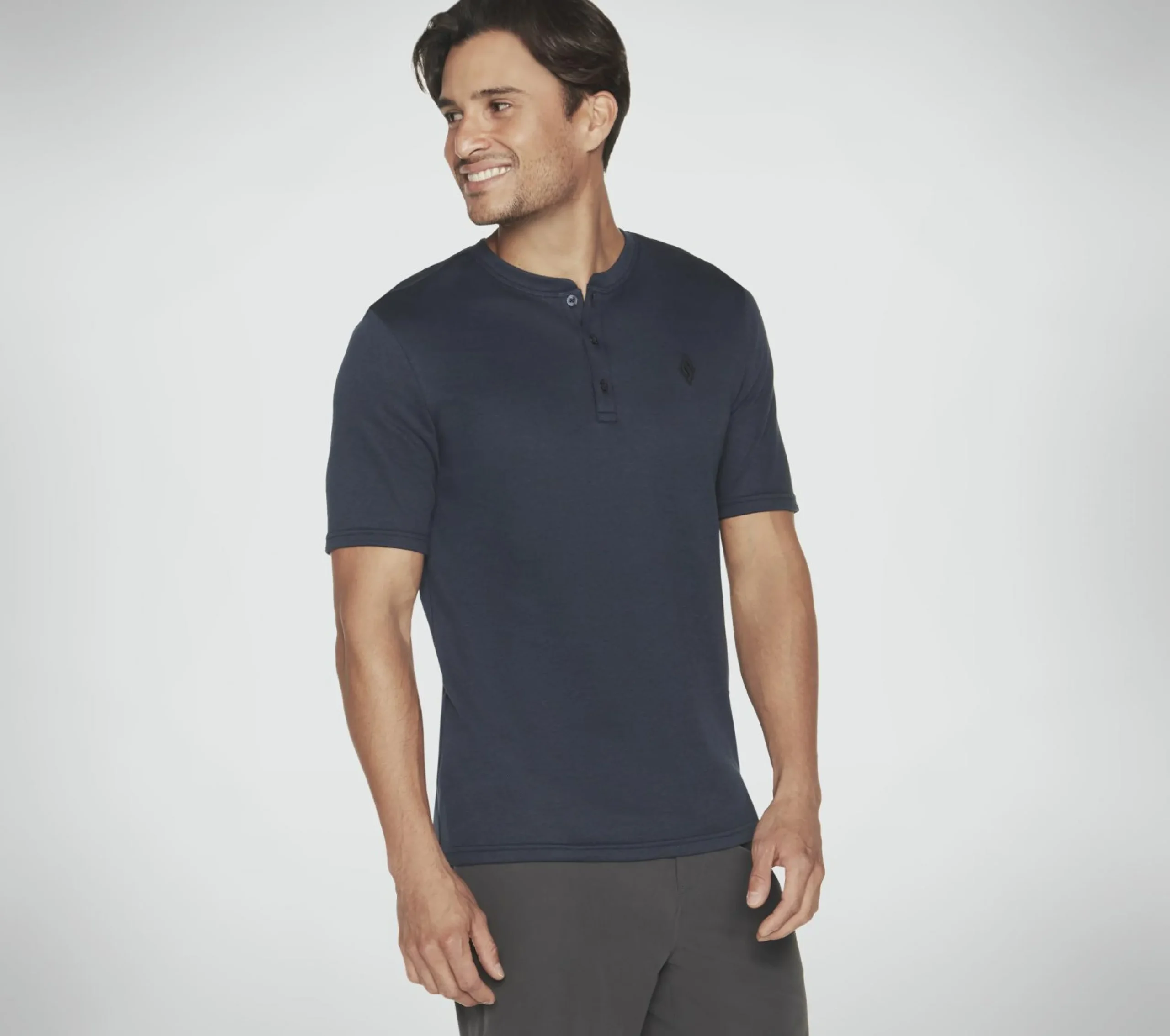 goknit_pique_short_sleeve_0.webp SKECHERS GOKNIT Pique Short Sleeve Henley NAVY Clearance
