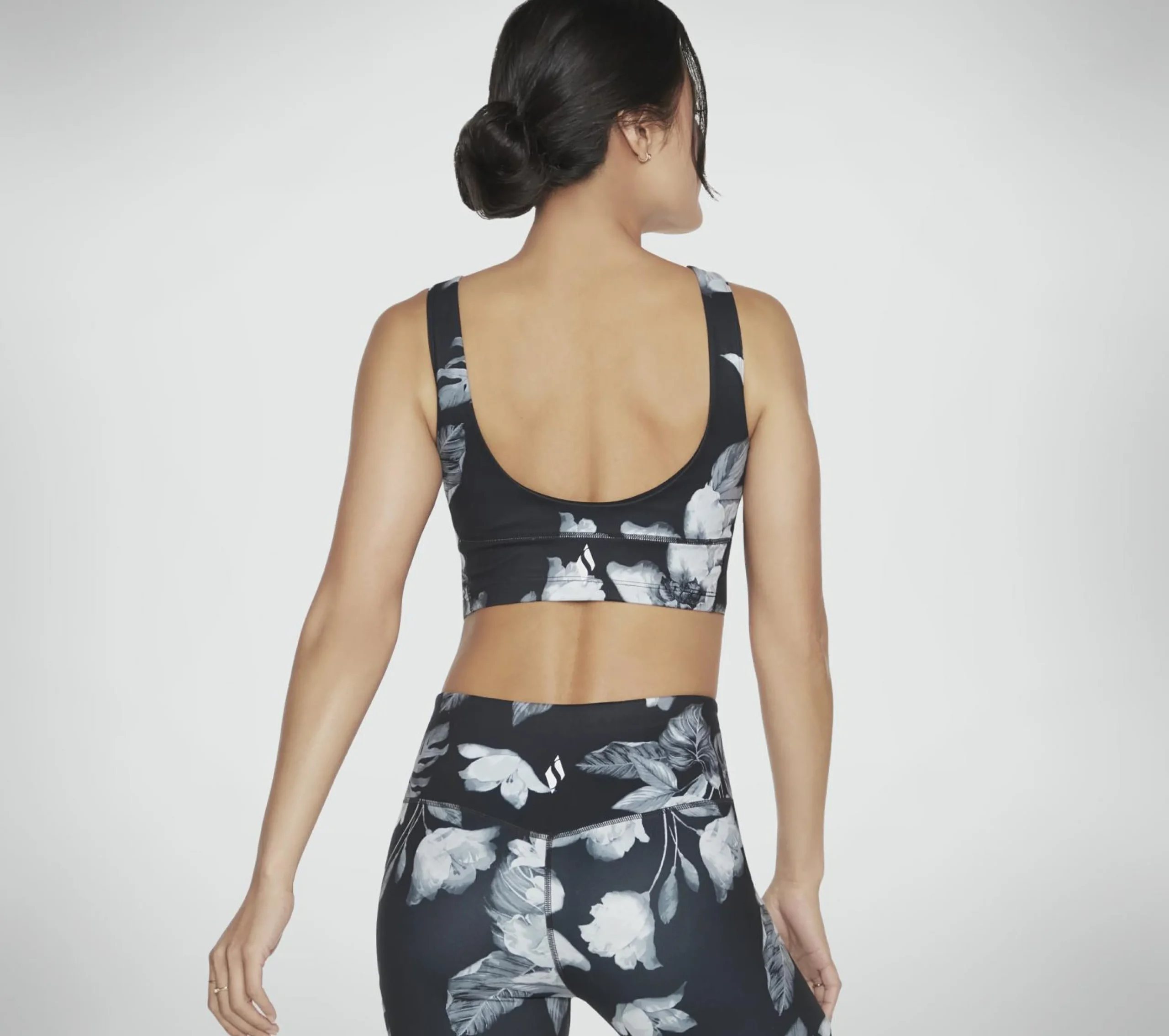 gosculpt_magnolia_dreams__1.webp SKECHERS GOSCULPT Magnolia Dreams Longline Bra PRETO / MULTICOR Best