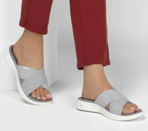 SKECHERS On-the-GO 600 - Glistening PRATEADO Flash Sale